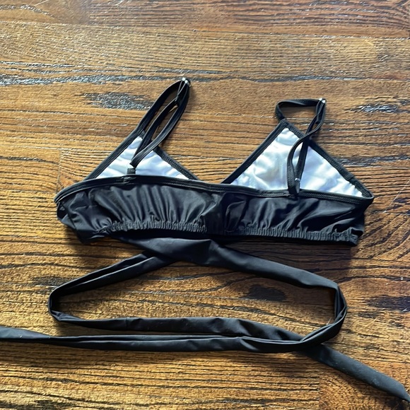 Neverworn Black bikini set size medium - Picture 5 of 5